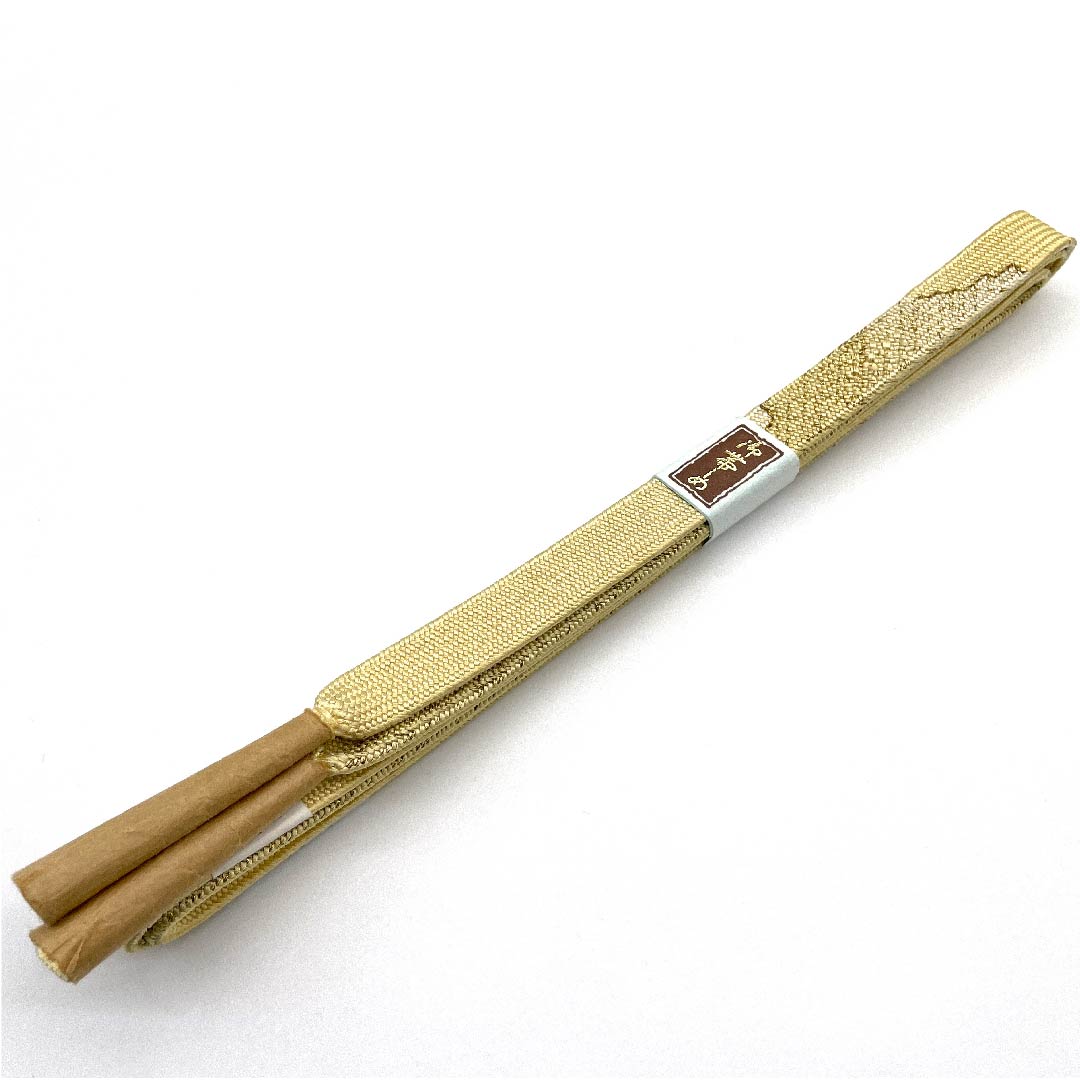 (新古品) 帯締め 正絹 四分紐 淡黄色色(たんこうしょくいろ) 金属糸使用 新古品 長さ約159cm 幅約1.5cm セミフォーマル Sランク 黄系 1135000882923