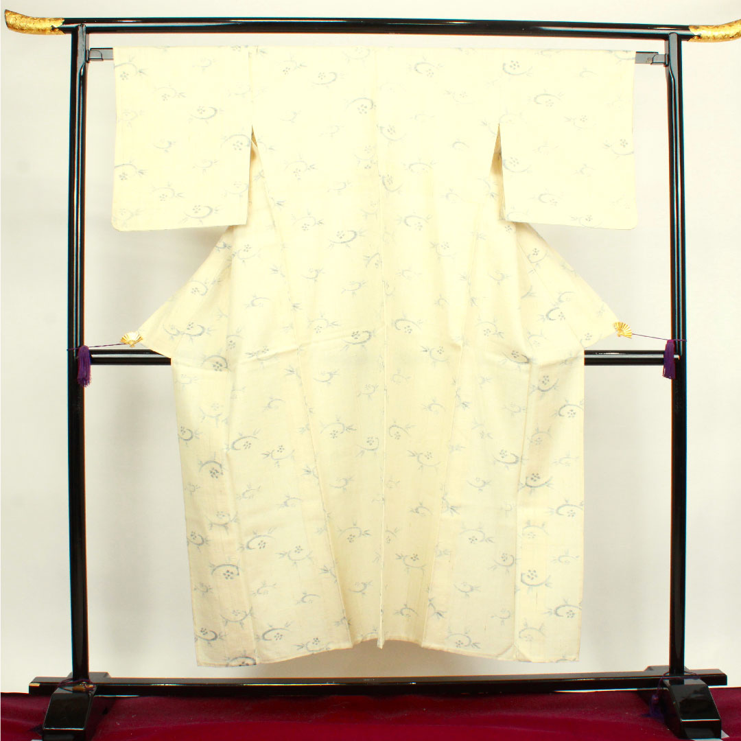 Tsumugi Length 150.5cm Sleeve length 65cm Geometric pattern Pure silk B rank Single layer Cream color 1116002424115