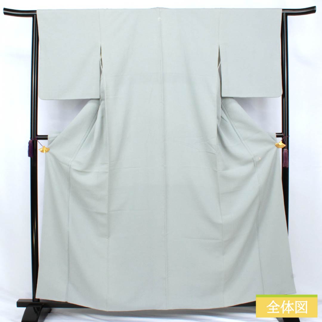 Plain color kimono, pure silk, S rank, length 160.5cm, sleeve-to-sleeve 64cm, sky blue gray, one family crest (gosan-no-kiri), plain, lined, light blue family, 1114002682424