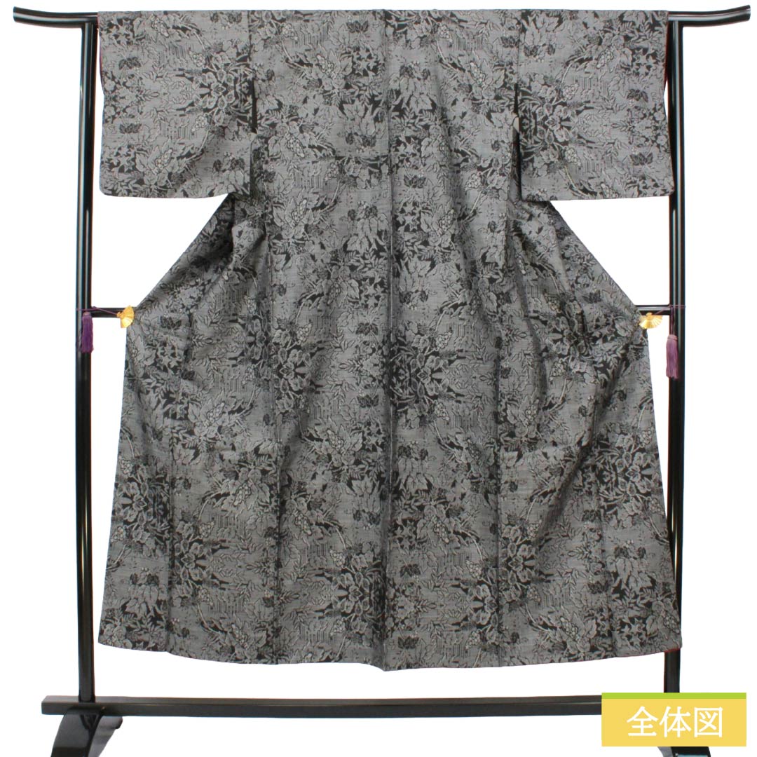 Tsumugi Silk S-rank Length 150cm (4ft 11in) Sleeve-to-sleeve 63cm (2ft 0in) Oshima Tsumugi 9-Marliki Floral Pattern Lined Black 1116005232110