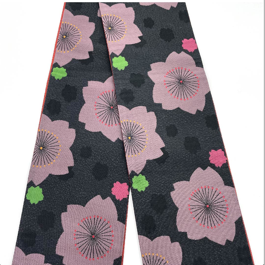 【未仕立】半幅帯 ポリエステル Sランク 黒色(くろいろ) 桜 植物模様 古典柄 帯丈420cm 黒系 1125001042410