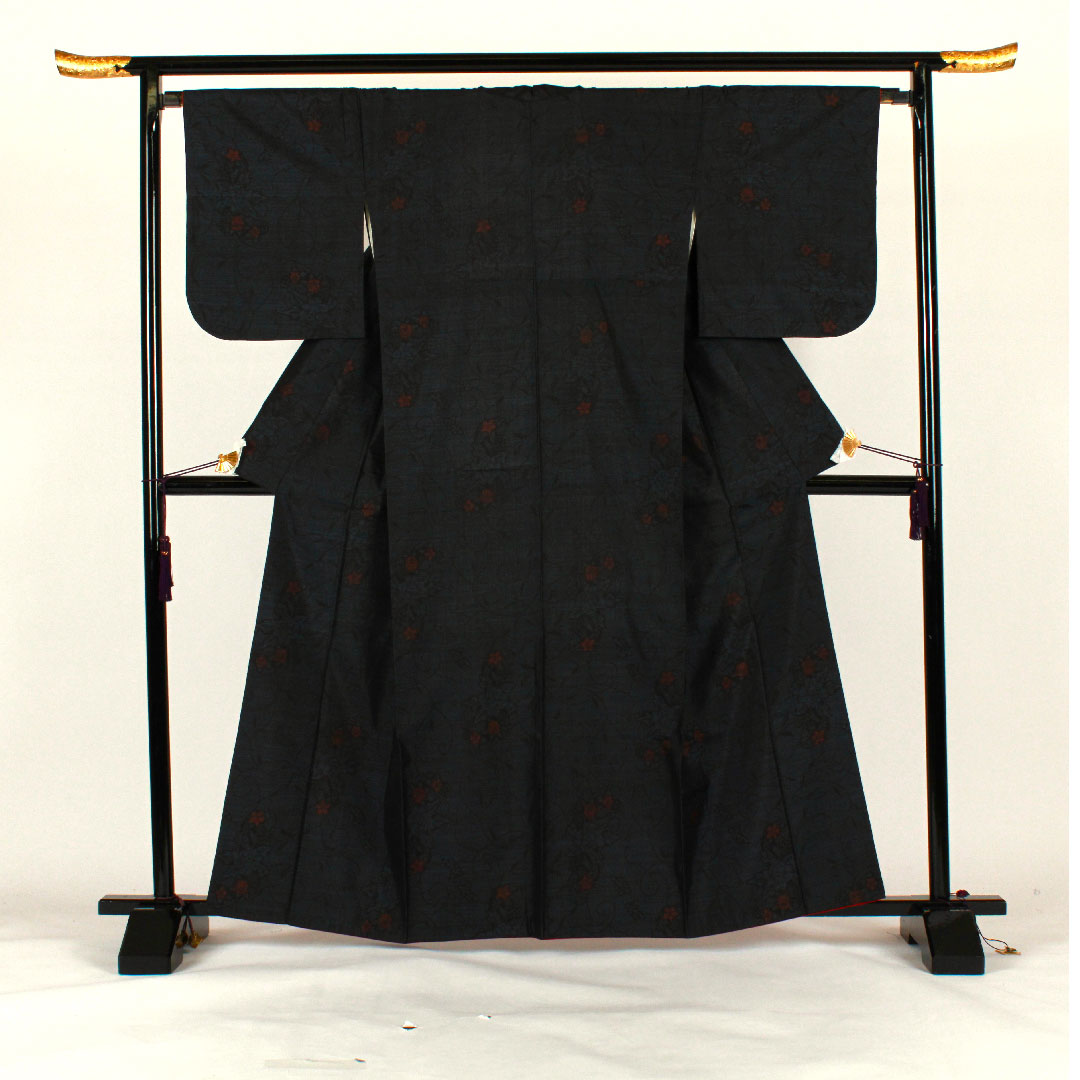 Oshima Tsumugi, Length 163.5cm, Sleeve length 67cm, Weft ikat, Floral pattern, Pure silk, S rank, Lined, Navy blue, 1116001142318