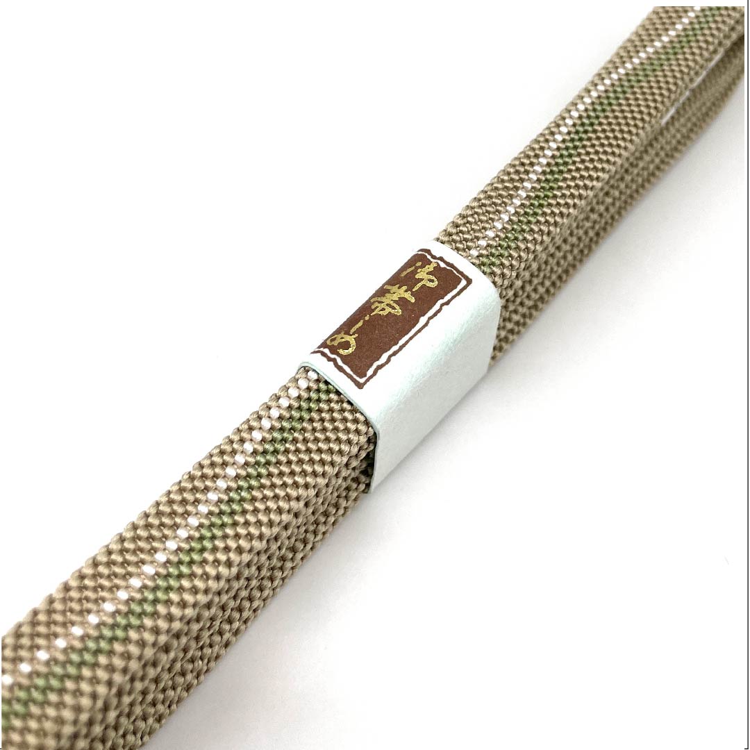 (新古品) 帯締め 正絹 四分紐 茅色(かやいろ) 組紐工房 綺彩 夢むすび 長さ約168cm 幅約1.2cm カジュアル Sランク ベージュ系 1135002662325