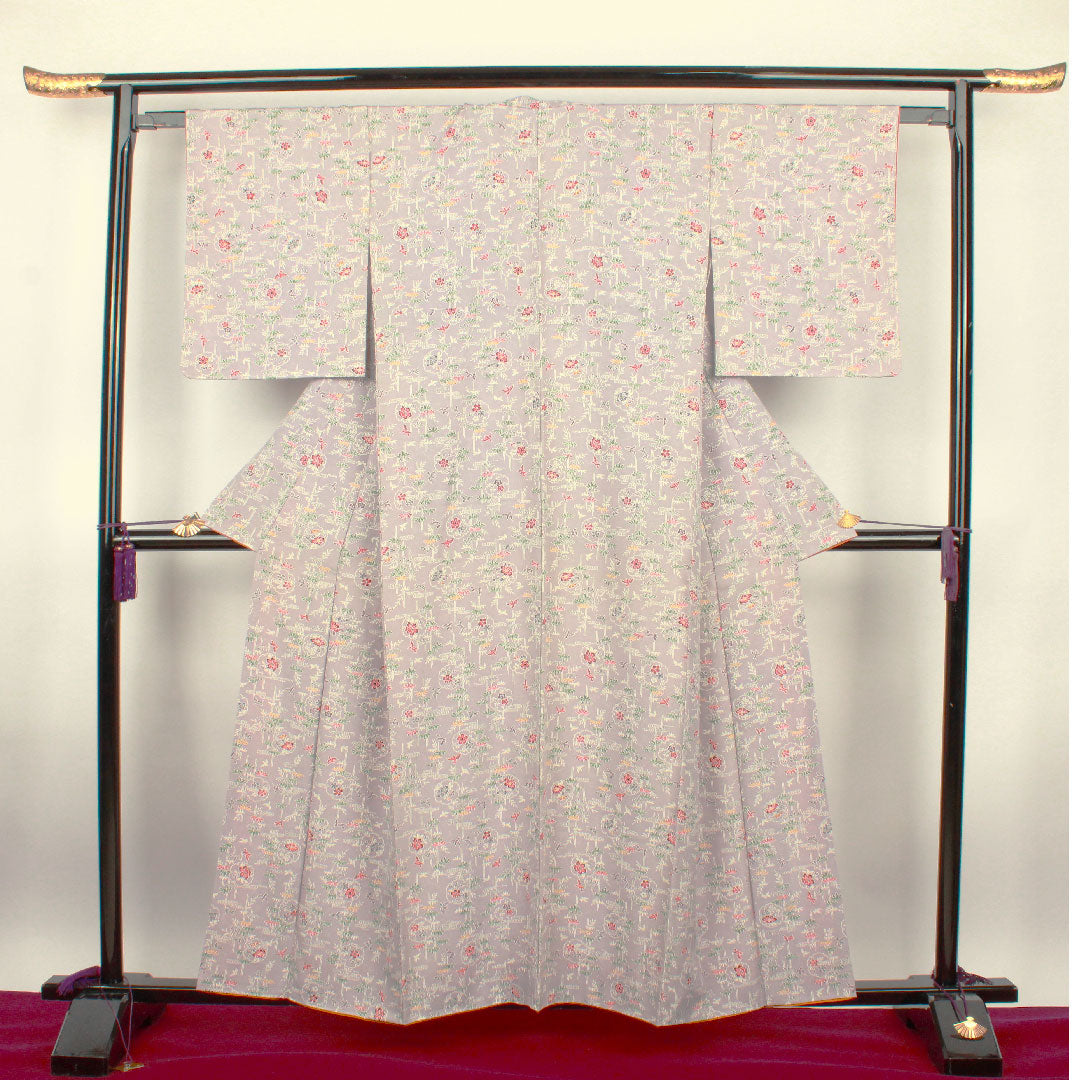 小紋 身丈158cm 裄丈63cm 袷 白藤色 型染 吉祥文様 正絹 Sランク 紫系 1115002102320