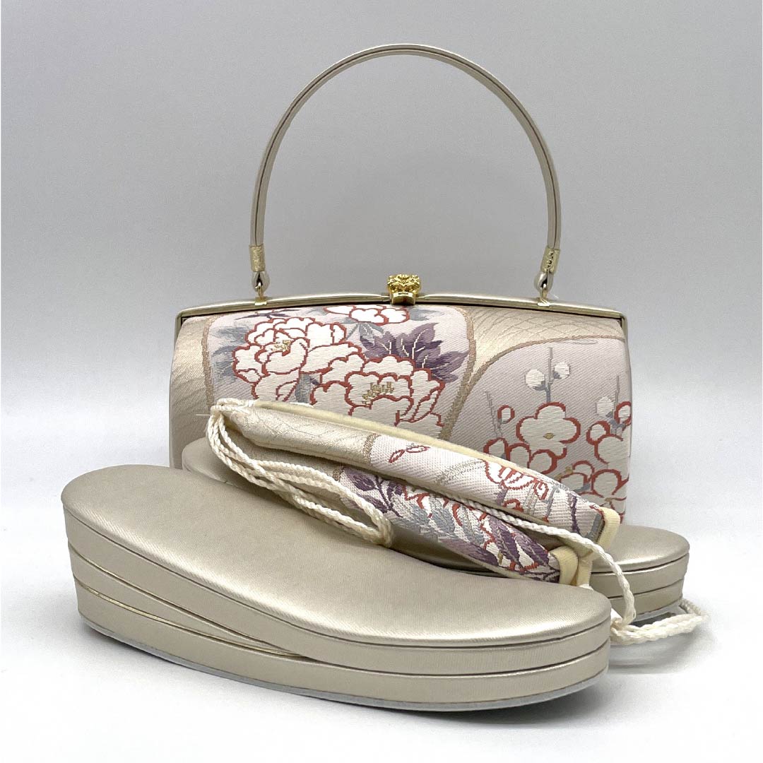 (Like New) Formal Zori and Bag Set, Grade A, Floral Obi Fabric, Gold, Size M, 1133000443321