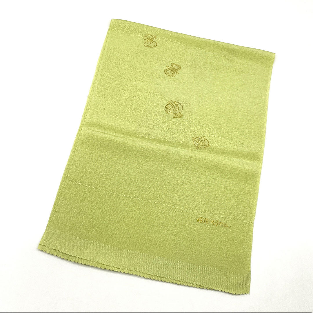 (新古品)帯揚げ 正絹 NEWランク セミフォーマル 薄柳色(うすやなぎいろ) 丹後ちりめん 宝尽くし 古典柄 長さ約170cm 幅約29cm 緑系 1136001351919