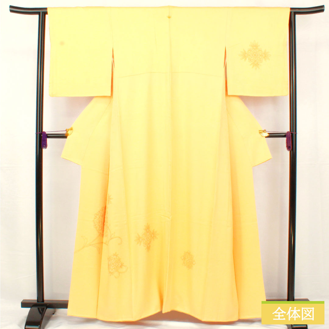 Homongi, pure silk, lined, length 159.5cm, sleeve length 61cm, light tangerine color, Sagara embroidery, floral pattern, one crest, quince, S rank, yellow, 1112005082323