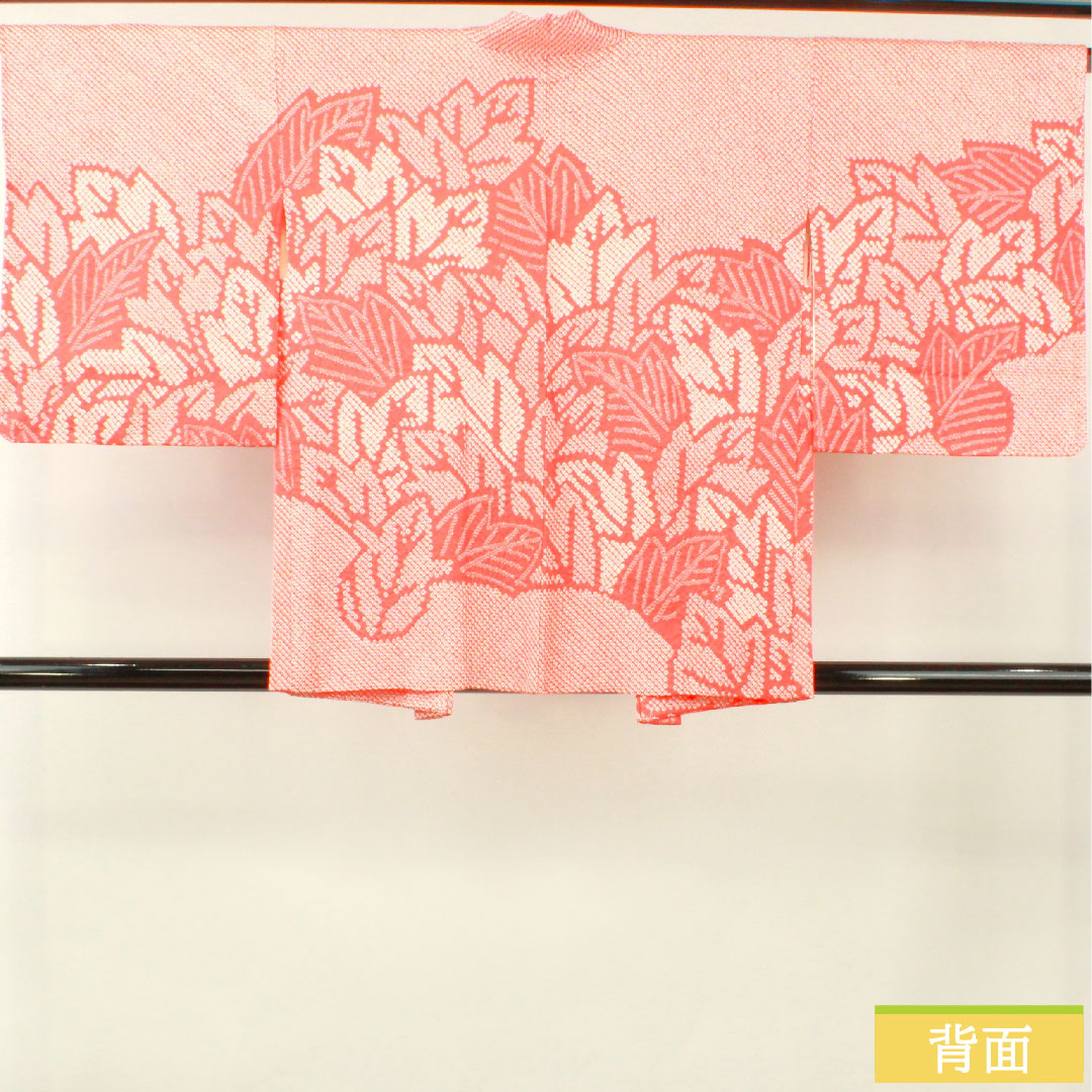 Haori (Japanese traditional coat) made of pure silk, length 78cm, sleeve length 66cm, scarlet, all-dyed, leaf pattern, with basting thread, S rank, lined, red, 1117001092912