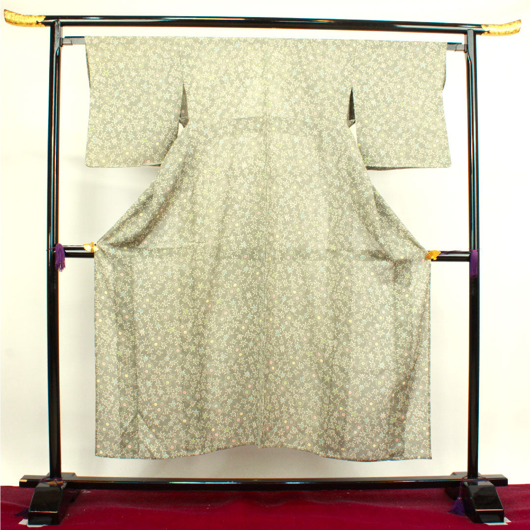 夏物 正絹 小紋 身丈149cm 裄丈63.5cm 柳鼠色(やなぎねずいろ) 菊 亀甲 絽 Sランク グレー系 1132000732122