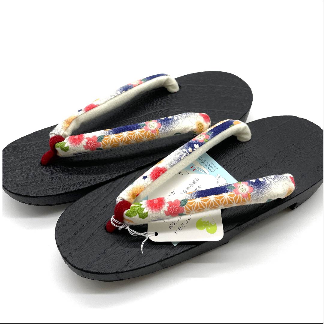 (新品未使用品)下駄 菊 桜 麻の葉 XLサイズ 黒系 NEWランク 1122000991510