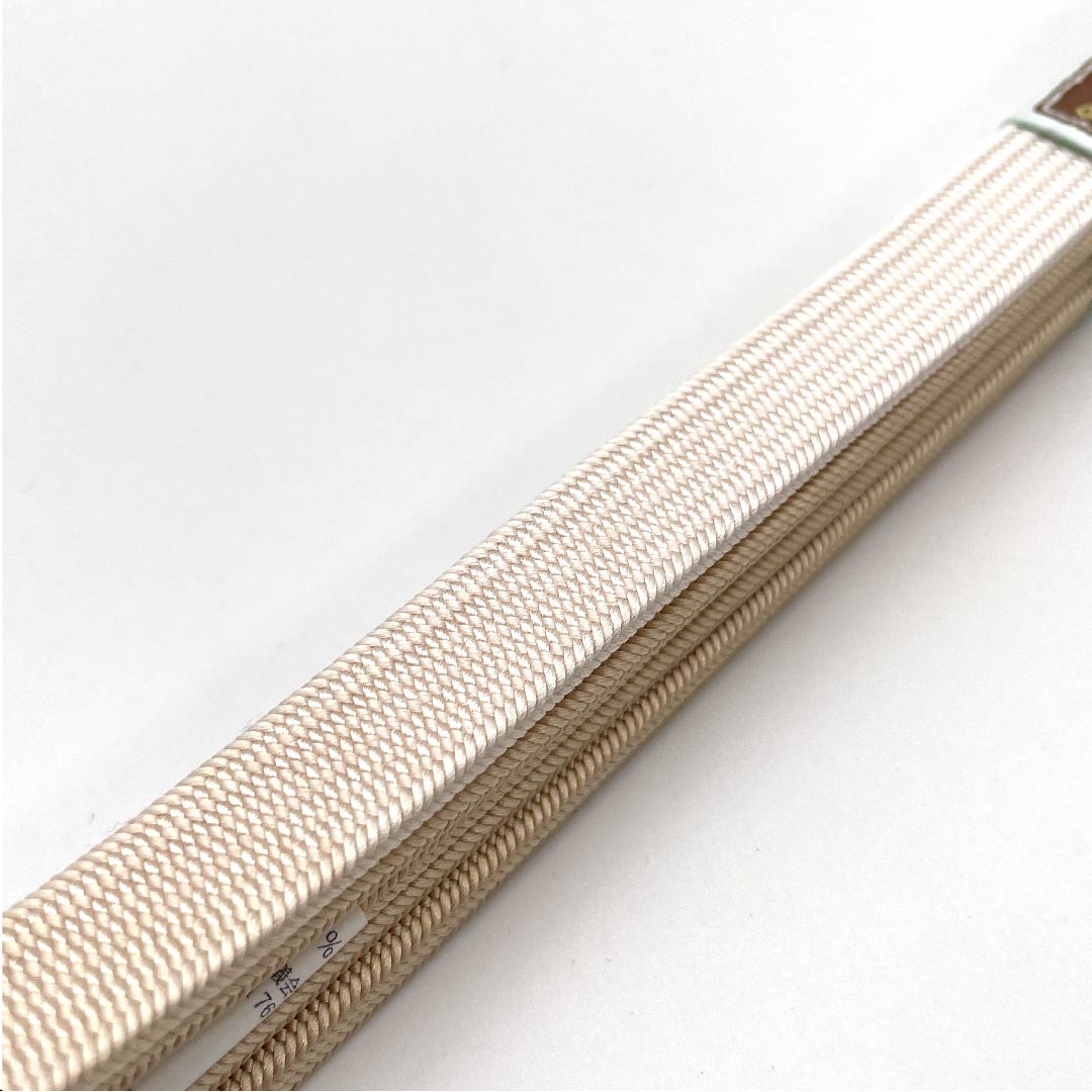(New old stock) Obijime (belt tying) Pure silk, quarter-length string, light flesh color, tonokoiro (powdered color), Suiran Kobo, new old stock, length approx. 165cm, width approx. 1.2cm, semi-formal, S rank, cream color, 1135001212915