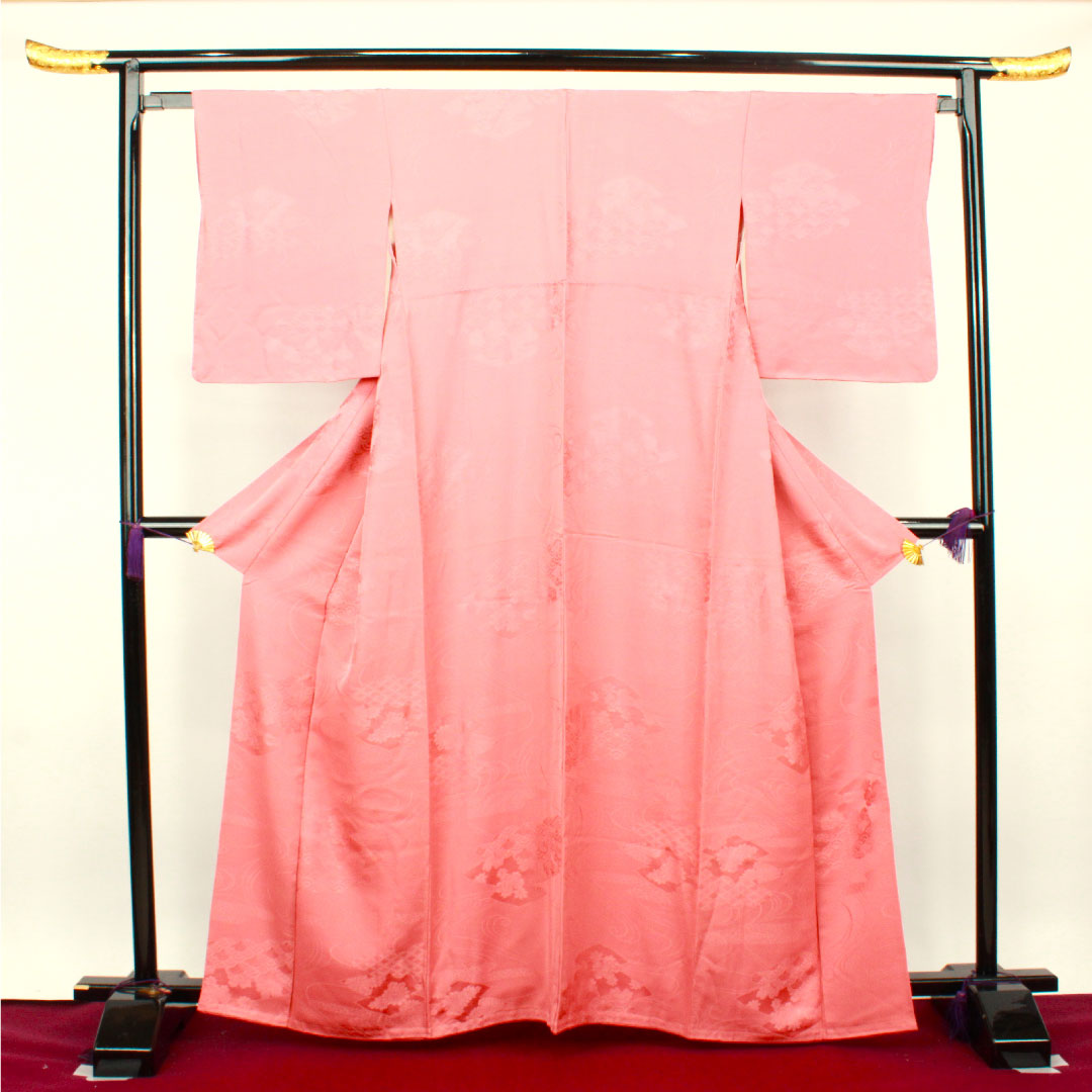 色無地 長春色 吉祥文様 身丈160cm 裄丈63.5cm 袷 正絹 Sランク ピンク系 1114000612413