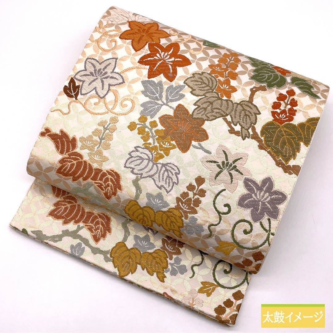 袋帯 正絹 胡粉色(ごふんいろ) 唐織 七宝桐鉄線文 帯丈422cm Aランク 六通 フォーマル 白系 1123014093311