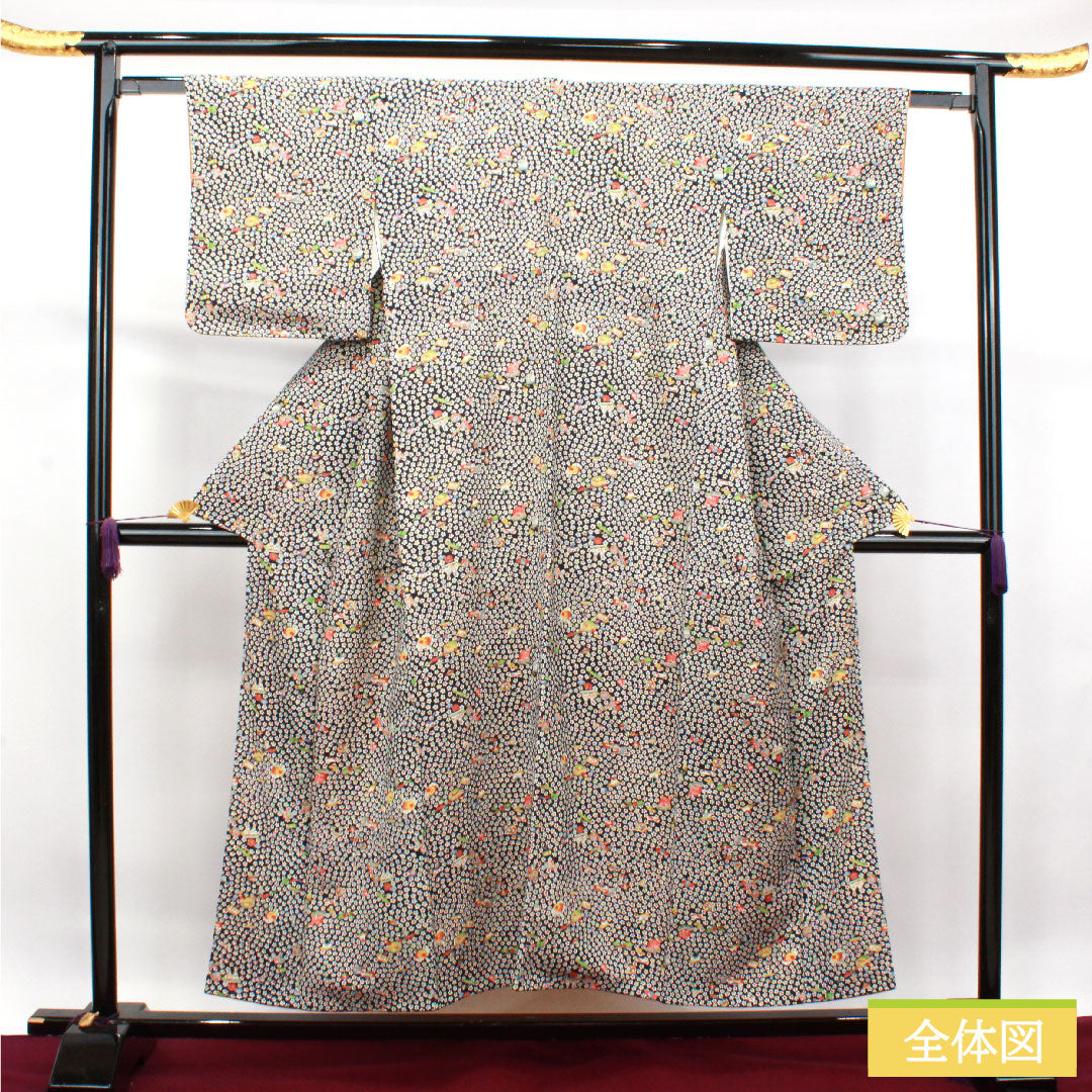 小紋 正絹 身丈152cm 裄丈60.5cm 袷 吉祥文様 しつけ糸付き 未使用品 Sランク 黒系 1115003822210