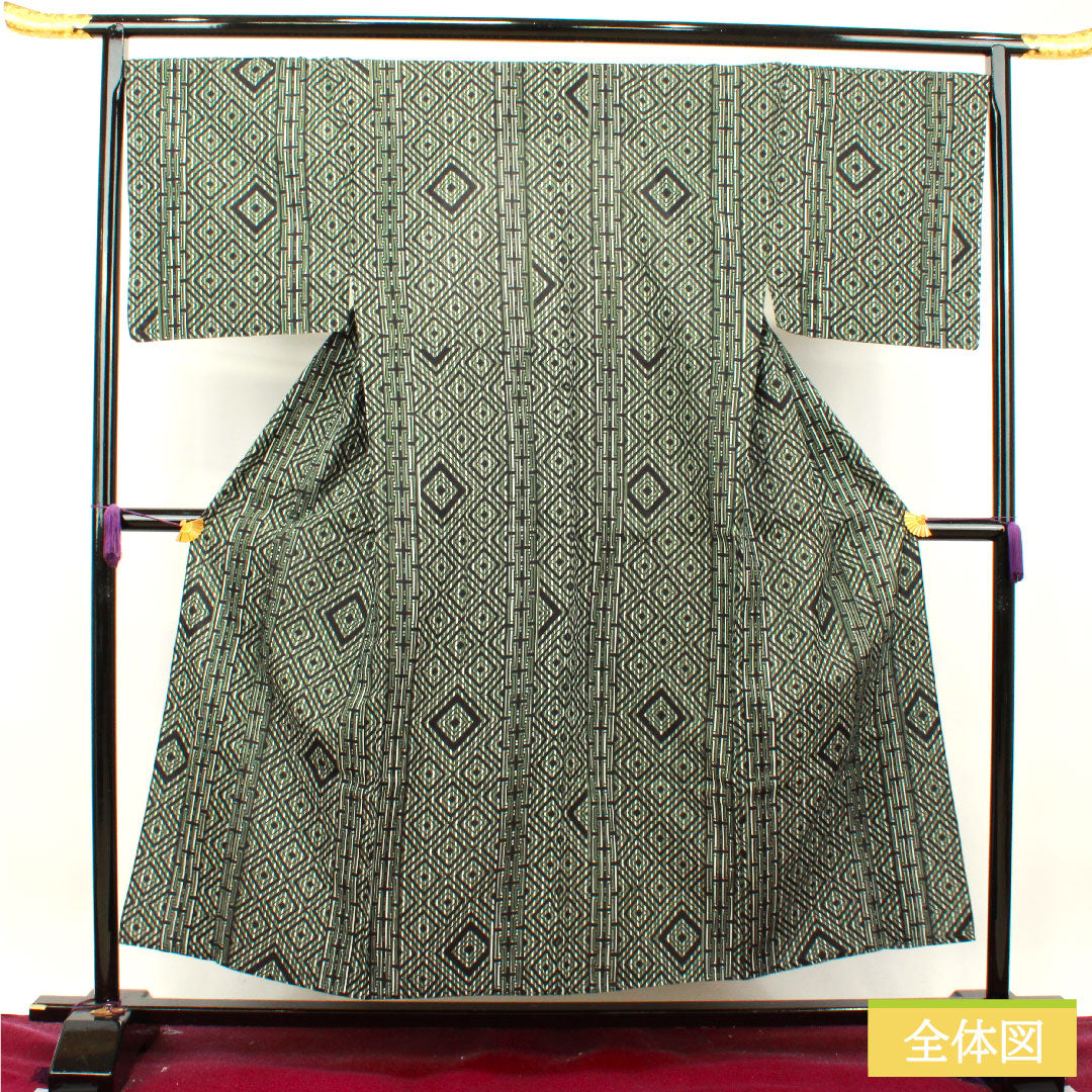 浴衣 木綿 身丈153.5cm 裄丈73cm Sランク 単衣 緑系 島松鼠色(しままつねずいろ) 男物 幾何学模様 山本寛斎 1118004902519