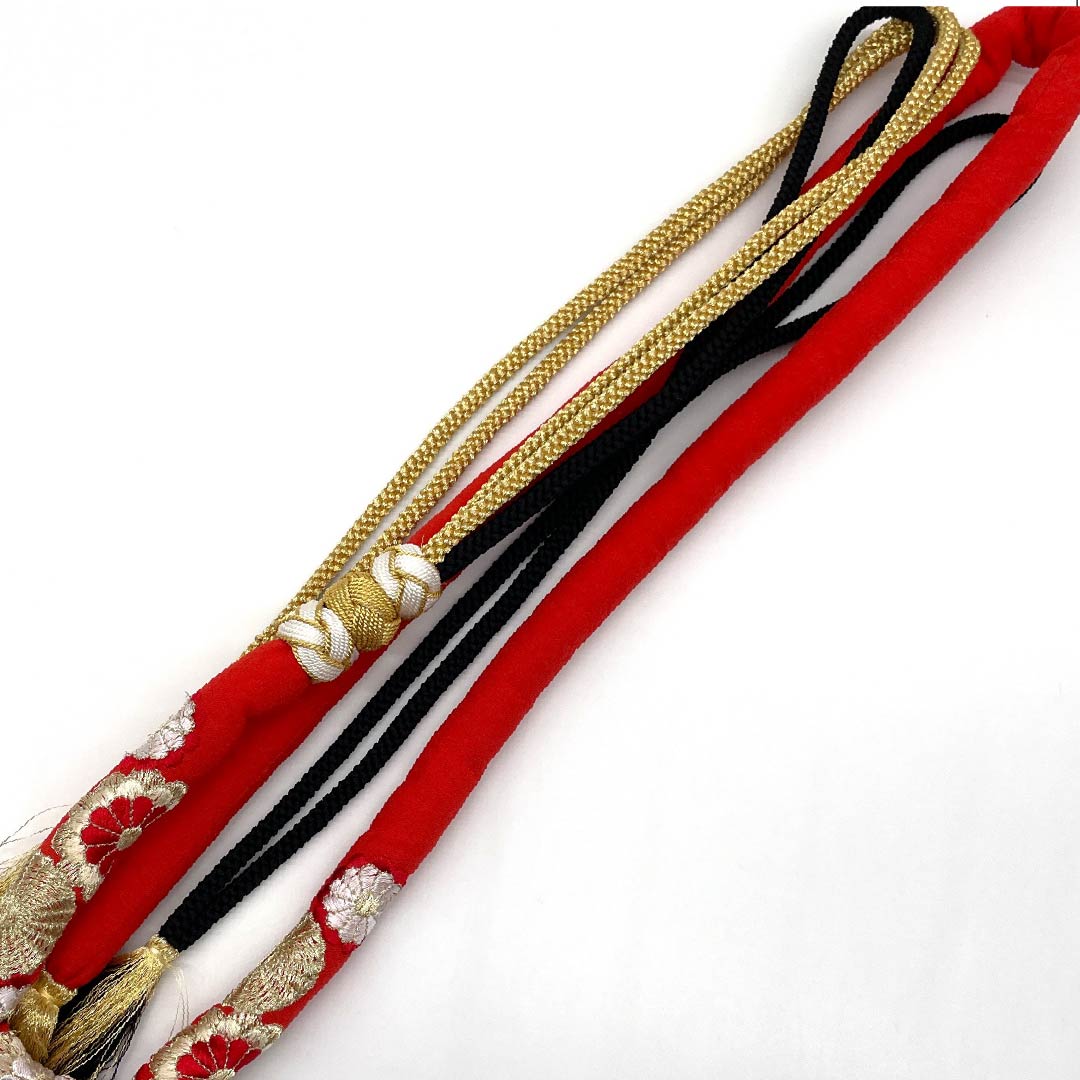 帯締め Sランク 赤紅色(あかべにいろ) 振袖用 丸ぐけ 花柄 長さ約181.5cm 幅約1.7cm フォーマル 赤系 1135004222412