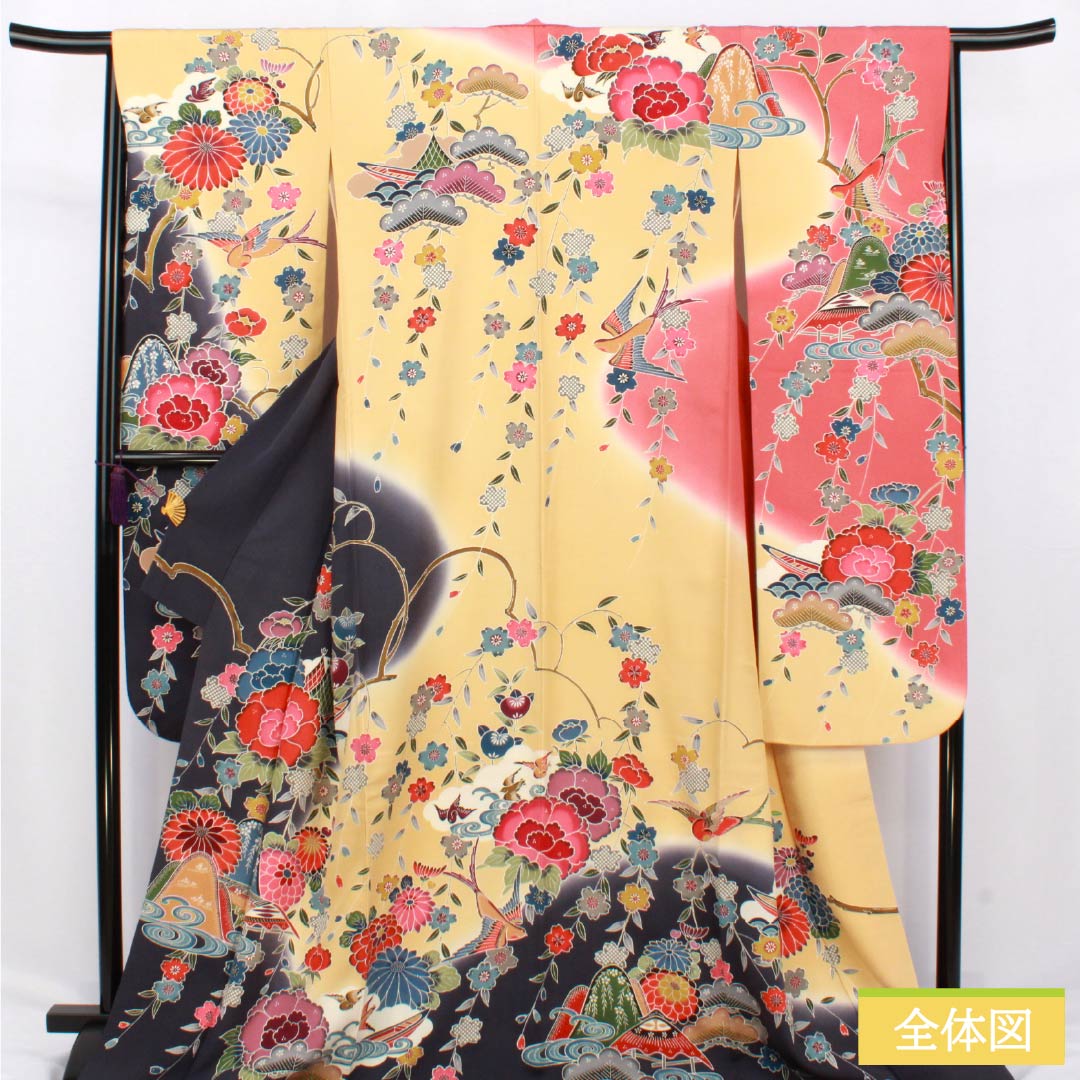 振袖 正絹 Aランク 身丈176.5cm 裄丈66cm 袷 薄柑子色(うすこうじいろ) 京紅型 吉祥文様 桜 牡丹 橙系 1113002343826