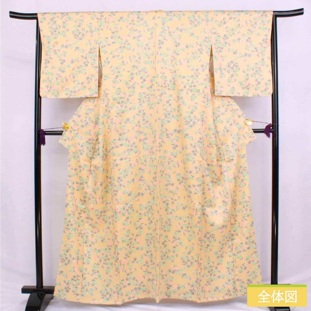 小紋 正絹 身丈162cm 裄丈65.5cm 単衣 薄柑子色(うすこうじいろ) 小花 Sランク クリーム系 1115006102415