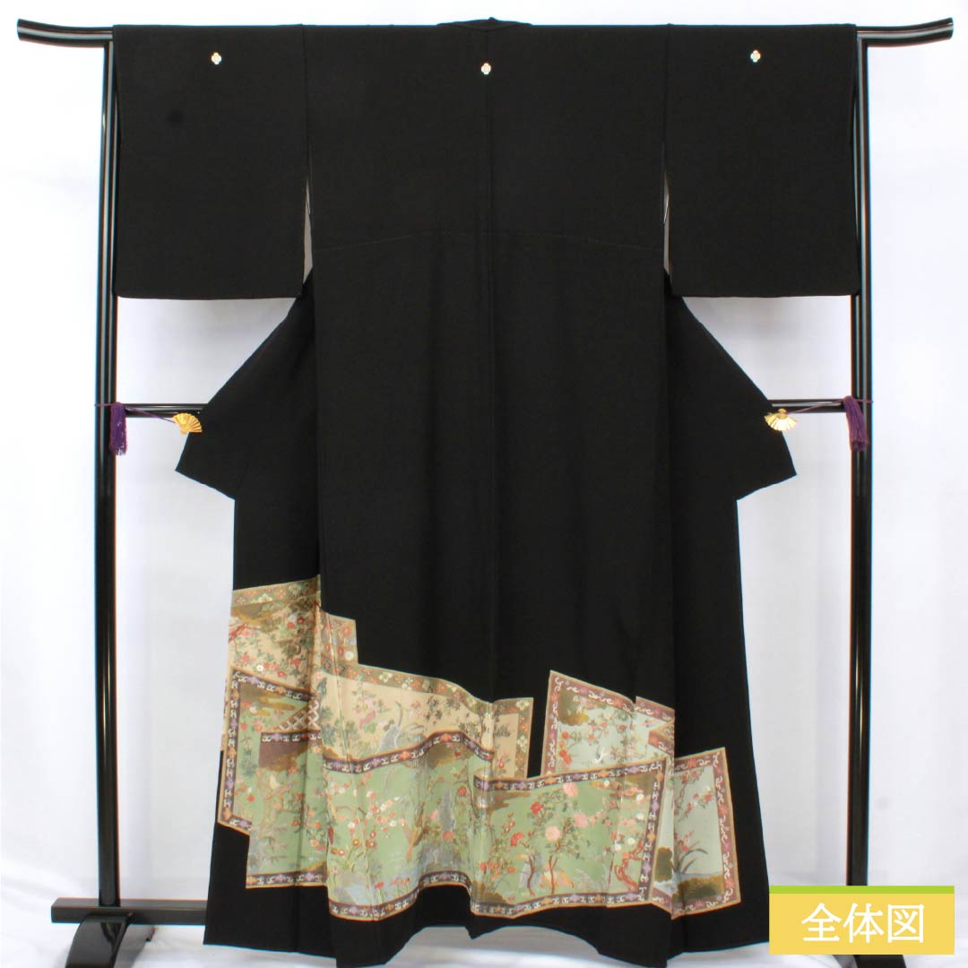 Black formal kimono (tomesode) made of pure silk, S rank, length 158cm, sleeve length 65.5cm, lined, with Suzhou embroidery featuring five crests, including auspicious motifs of quince, pheasant, pine, and plum blossoms. Product code: 1111001782310
