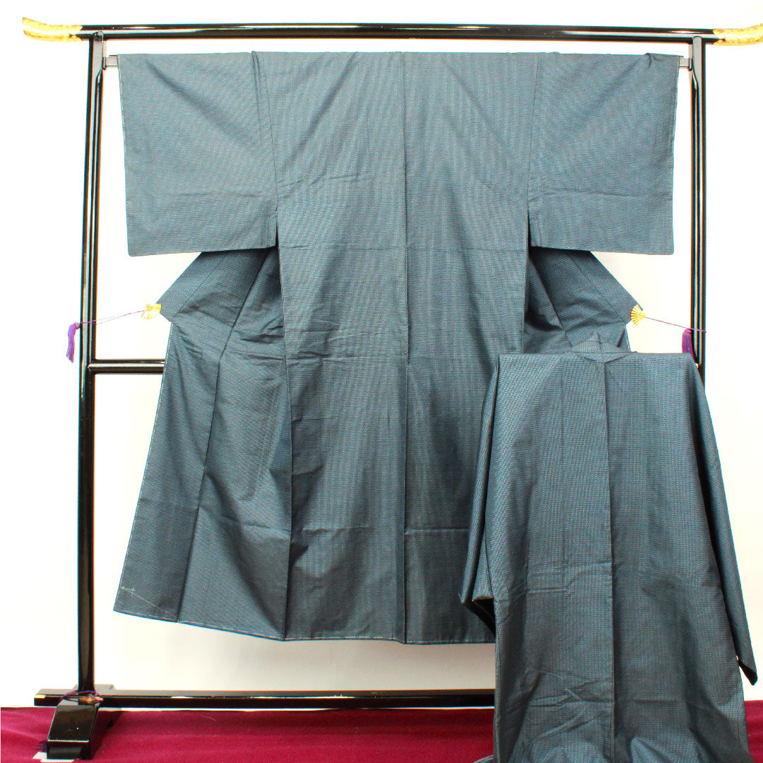 Men's Length 142.5cm Sleeve length 66.5cm Oshima Tsumugi ensemble Warp and weft ikat Pure silk S rank Awase Navy blue 1119000482418