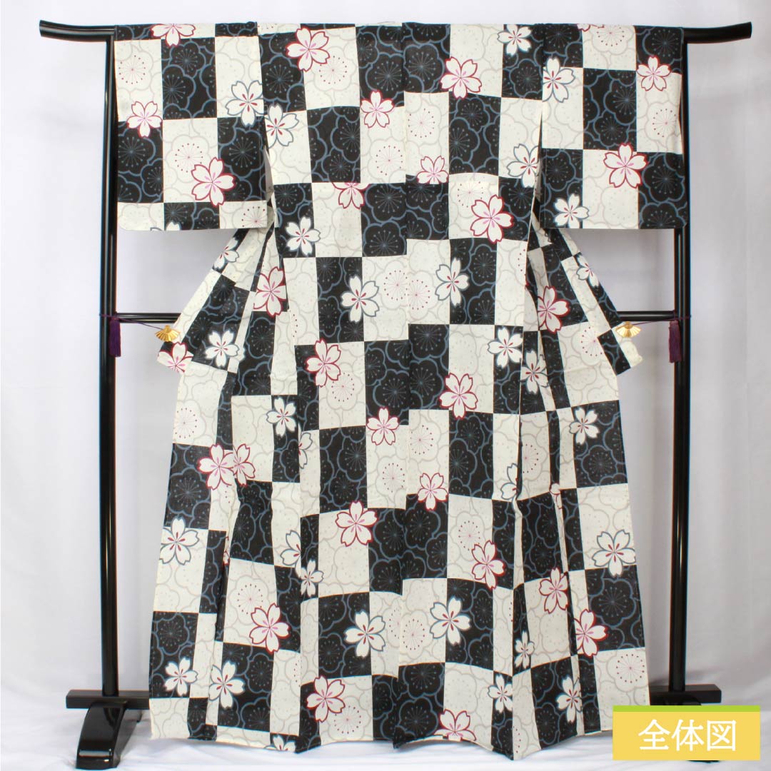 Cotton Yukata, Length 166.5cm, Sleeve Length 67cm, S Rank, Single Layer, Monochrome, Checkered Pattern, Cherry Blossom and Plum Blossom Design, 1118006012527