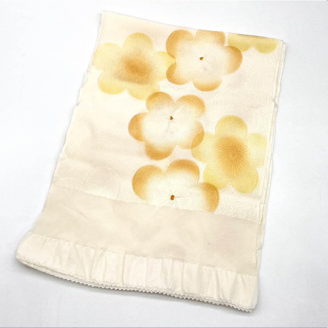 帯揚げ 正絹 Aランク セミフォーマル 乳白色(にゅうはくしょく) 部分絞り 花 長さ約168cm 幅約27.5cm 白系 1136003113911