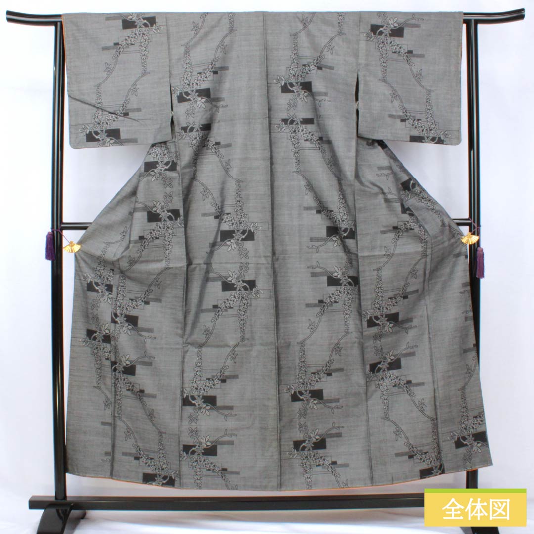 Pure silk tsumugi (pongee) kimono, S-rank, length 155.5cm, sleeve length 62.5cm, gray (haiiro), Murayama Oshima floral design, lined, with basting thread, gray-based, product number 1116004622322