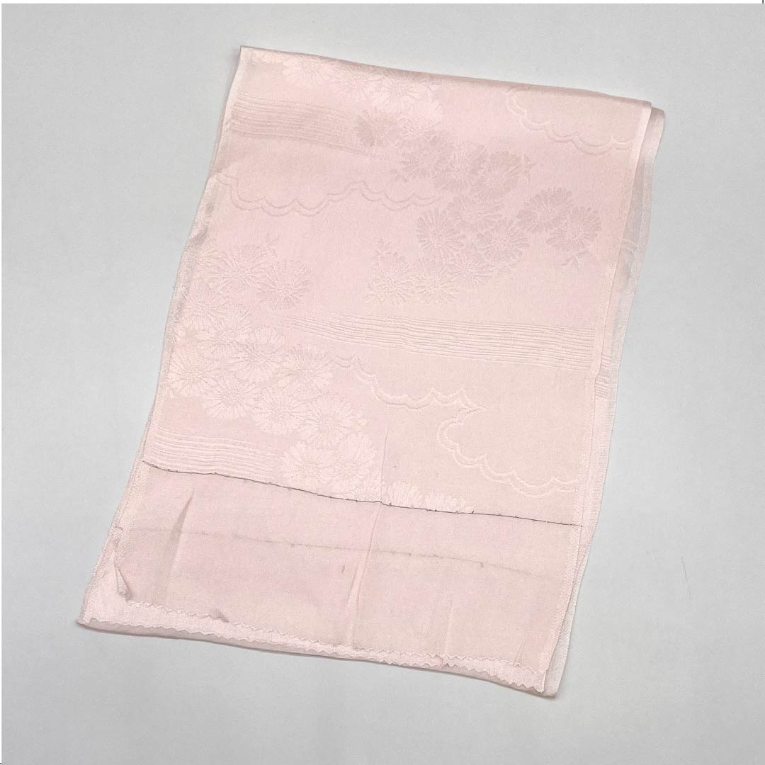 帯揚げ 正絹 フォーマル 薄桜色(うすざくらいろ) 古典柄 雲どり 花 長さ約148cm 幅約26cm Sランク ピンク系 1136000352913