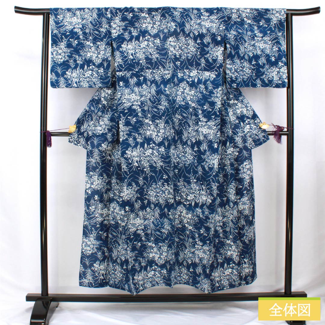 Cotton Yukata (Japanese summer kimono), Length 149cm, Sleeve Length 63.5cm, S Rank, Navy Blue with Indigo and Bellflower Pattern, Cotton Ro, All-over Floral Pattern, Product Number: 1118006352118
