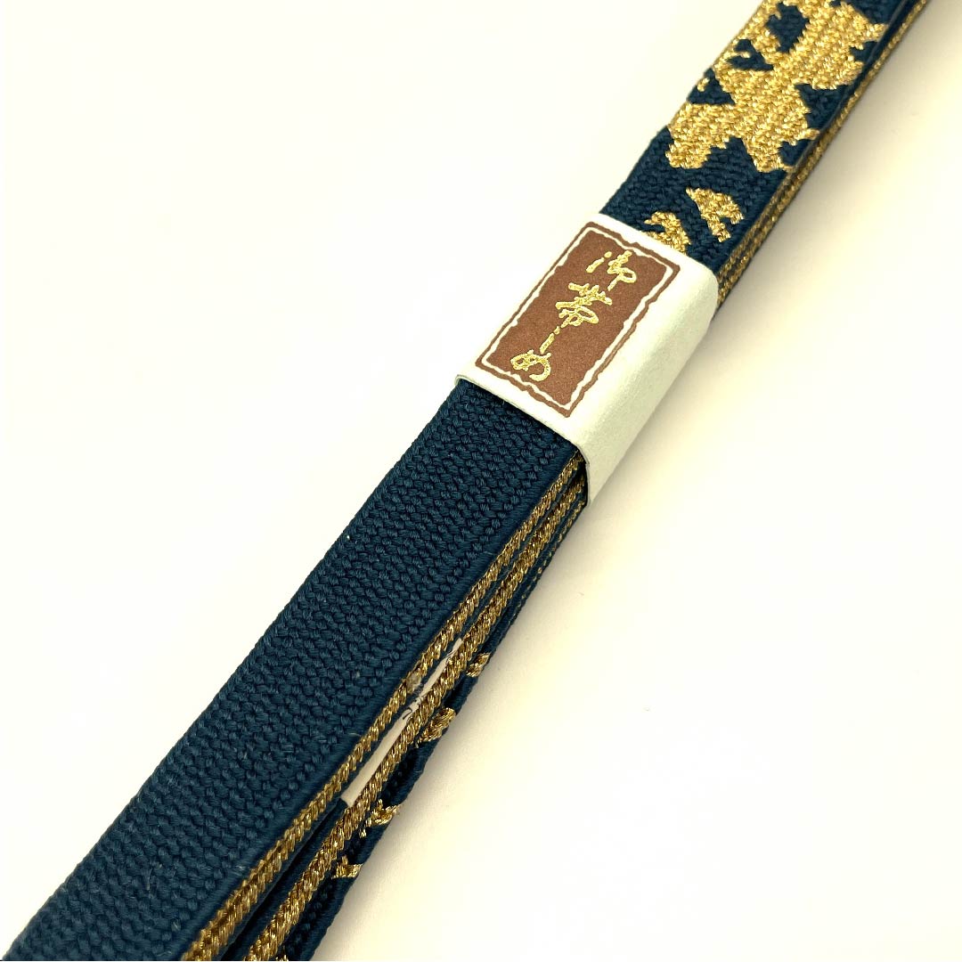 (新古品) 帯締め 正絹 四分紐 藍鉄色(あいてついろ) 金属糸使用 新古品 長さ約153cm 幅約1.5cm セミフォーマル Sランク 紺系 1135001642918