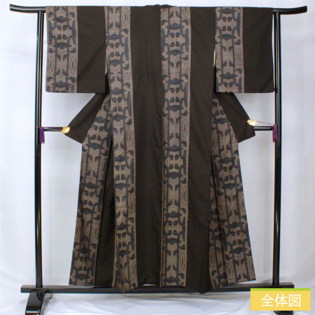 Tsumugi silk, Grade A, length 155cm, sleeve length 62.5cm, black-gray (kuronezui) color, authentic Oshima Tsumugi, Ichigen Kasuri pattern, 7 marks, lined, black, 1116004133310