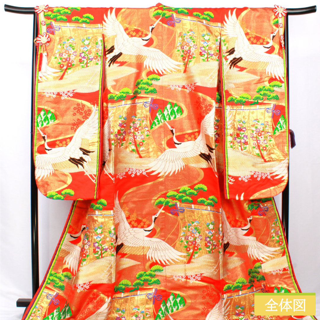 Iro-uchikake (colored kimono) made of pure silk, grade A, length 185cm, sleeve length 67cm, Karaori (Chinese weave) design with crane and folding screen motifs, pine tree motif, lined, vermilion, product number 1110001043916