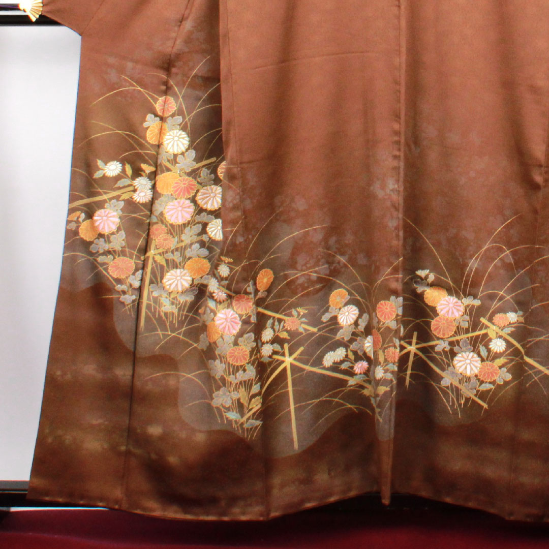 Colored Tomesode, Length 160cm, Sleeve Length 64cm, Awase, Constitution Color, Living National Treasure, Fukuda Yoshishige, Floral Pattern, Different Sedge, Pure Silk, S Rank, Three Crests, Brown, 1111000422414