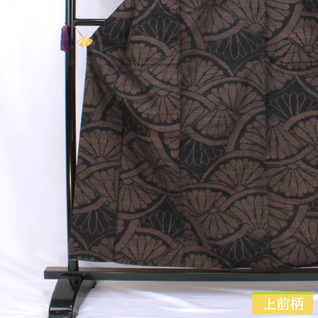 Tsumugi silk A rank length 159cm Yuki length 64.5cm Yuki Tsumugi 100-kikko chrysanthemum crest mashin tsumugi awase black 1116004893310