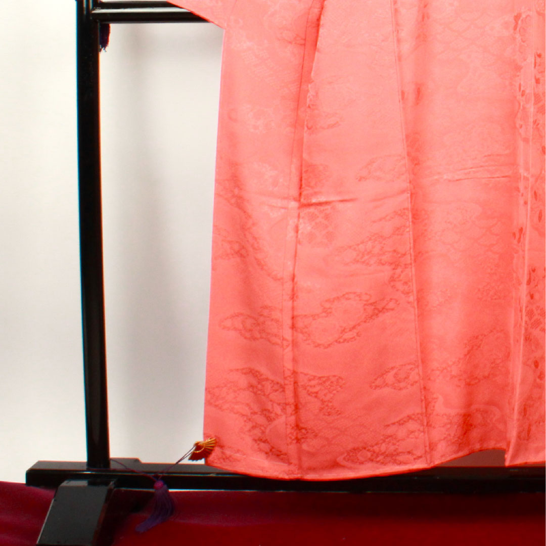Solid color, medium red, Tsujigahana, Sword and Scissors, Length 155.5cm, Sleeve length 64.5cm, Lined, Pure silk, S rank, Vermilion, 1114000492316