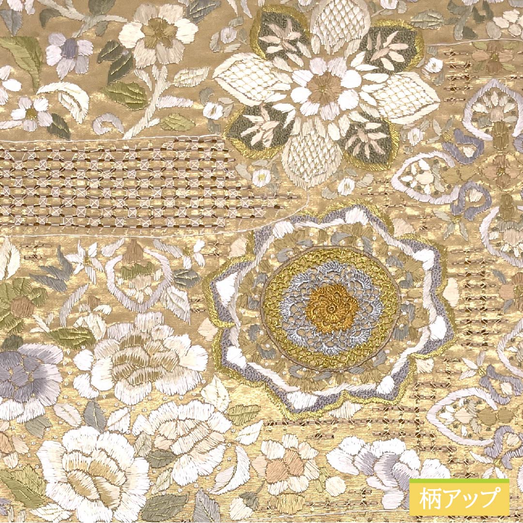 Pure silk walnut-colored obi featuring Chinese flowers and Suwatou embroidery. Length: 444cm. S rank. Six-pass obi. Formal. Beige. Product code: 1123014142325