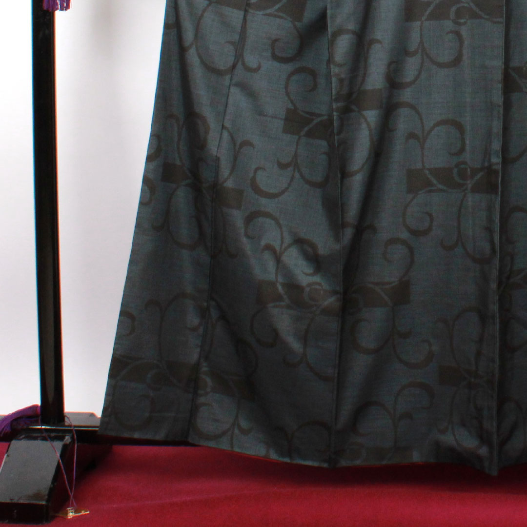 Oshima Tsumugi, Length 158.5cm, Sleeve length 62.5cm, Indigo dye, 12 marks, Warp and weft ikat, Ivy pattern, Pure silk, S rank, Awase, Navy blue, 1116001602318