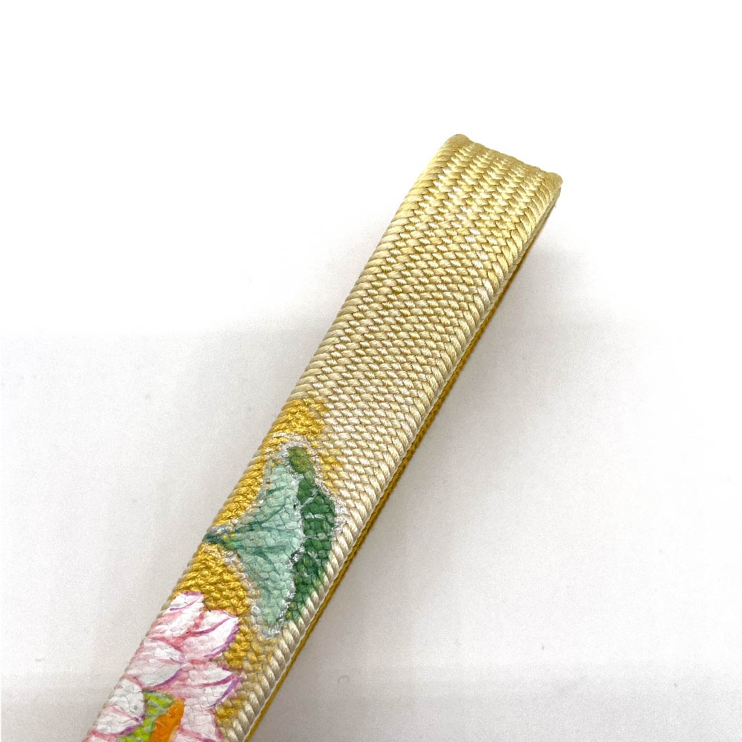(新古品) 帯締め 正絹 四分紐 麦藁色(むぎわらいろ) 蓮 中村勝雲 手描き 長さ約165cm 幅約1.5cm セミフォーマル Sランク 黄系 1135000182323
