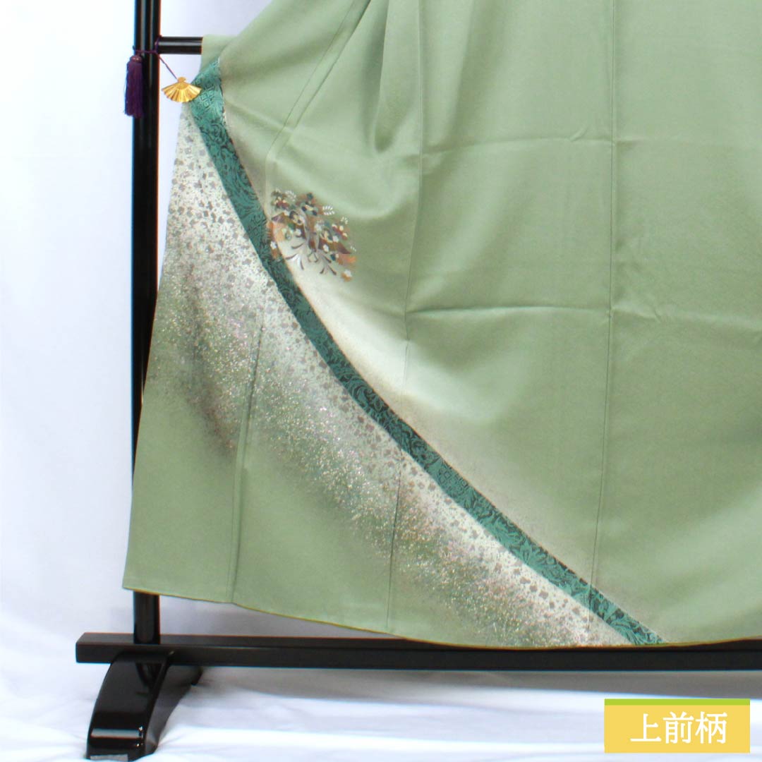Visiting Kimono, Pure Silk, Grade A, Lined, Length 155cm, Sleeve Length 58.5cm, Back Leaf Color (Ura-iro), Mother-of-Pearl Inlay and Gold Finish, Auspicious Motifs, Tango Chirimen, Hatcho Mizu-yori, Green, Product Number: 1112007423319