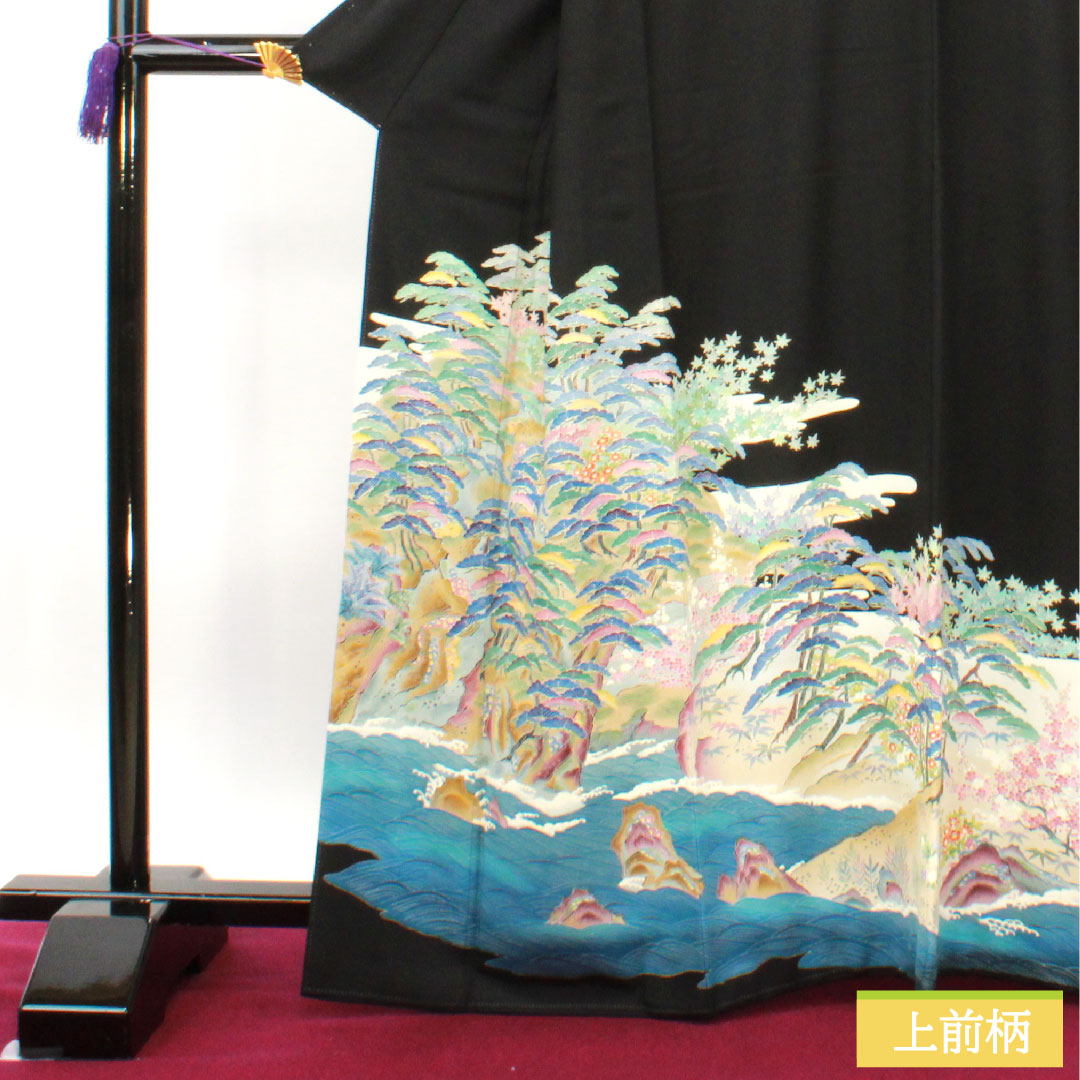 Black formal kimono, pure silk, length 165cm, sleeve length 66cm, lined, Kyo-Kaga, auspicious motif, five crests, quince, S rank, five crests, black, 1111001242510