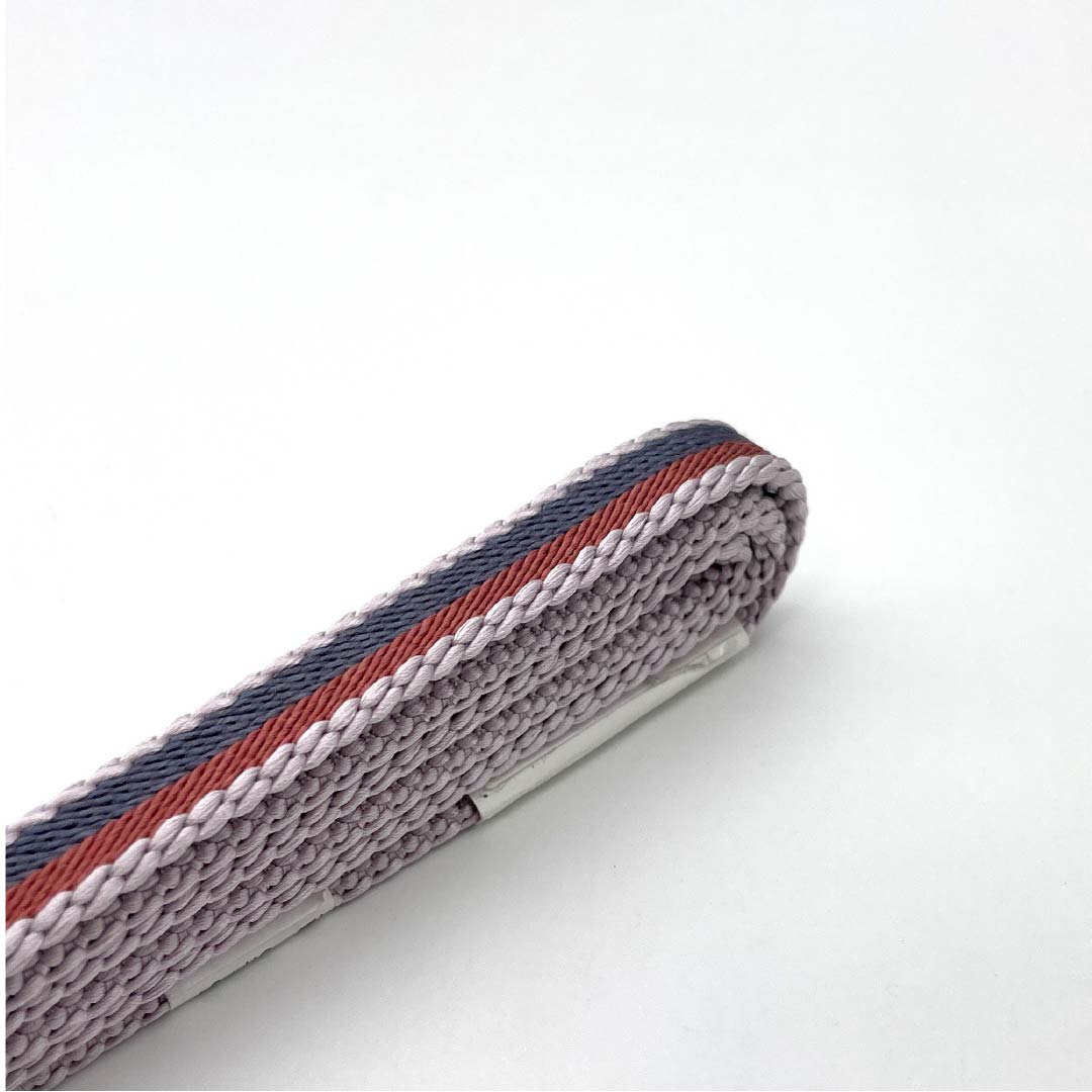 (Like new) Pure silk obijime (sash band) in white wisteria, safflower, or dove feather purple. Made with Goshima string. Length: approx. 163cm, Width: approx. 1.3cm. Casual style. Purple. Product code: 1135004781320