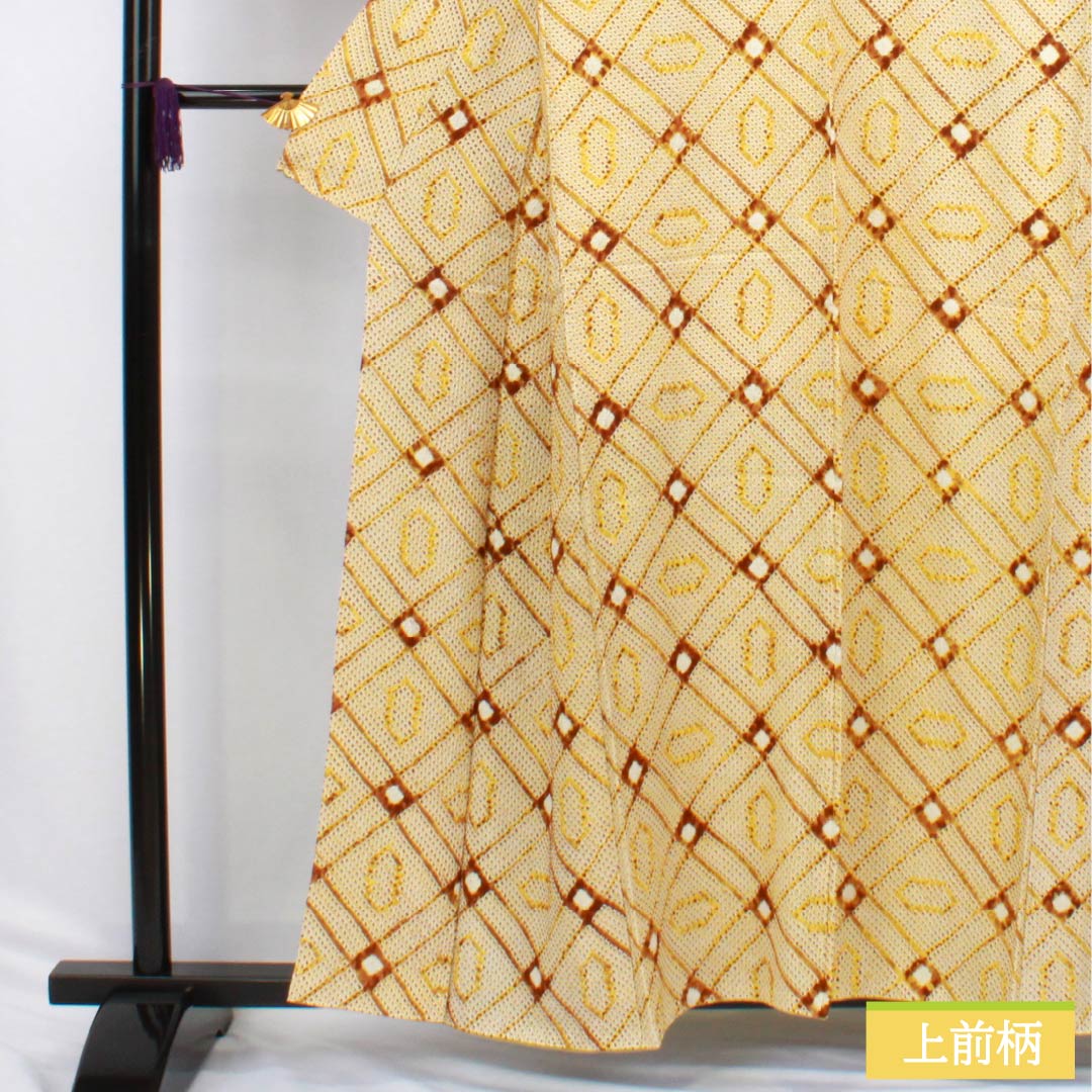 Komon (small pattern) kimono, pure silk, A rank, length 158cm, sleeve length 64cm, lined, fuchsia (tououiro) pattern, shibori (dyed) pattern, geometric pattern, yellow tones, product number 1115006583323