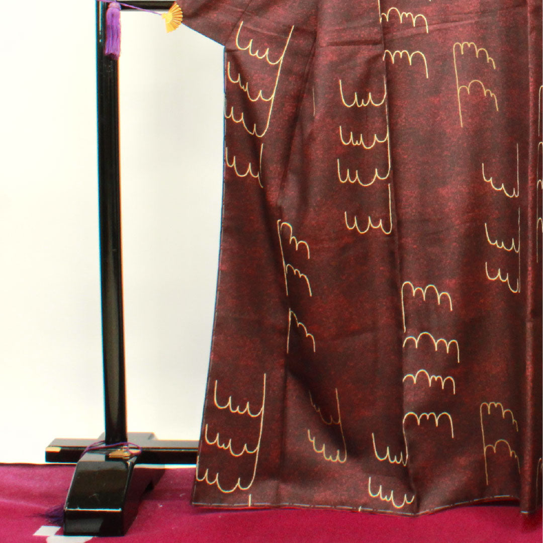 小紋 身丈166.5cm 裄丈66cm 袷 深緋色 洗える着物 しつけ糸付き 未使用品 抽象模様 ポリエステル Sランク 赤系 1115003322512