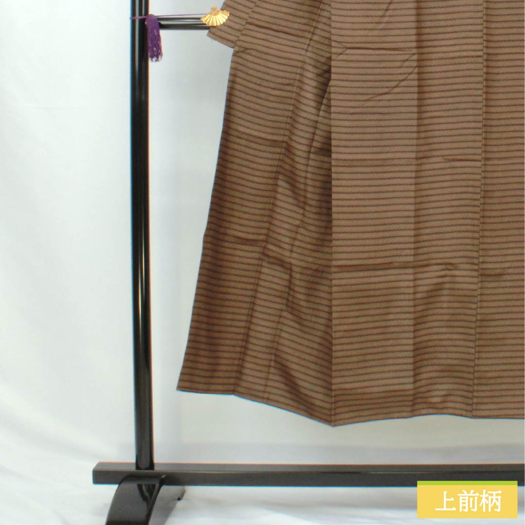 男物 正絹 Sランク 身丈145cm 裄丈63.5cm 土色(つちいろ) 幾何学模様 袷 茶系 1119000952414
