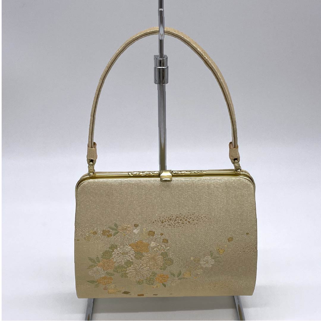 (新古品)草履バックセット フォーマル 金色(きんいろ) 未使用品 古典柄 花柄 Lサイズ 金系 Aランク 1133000193421