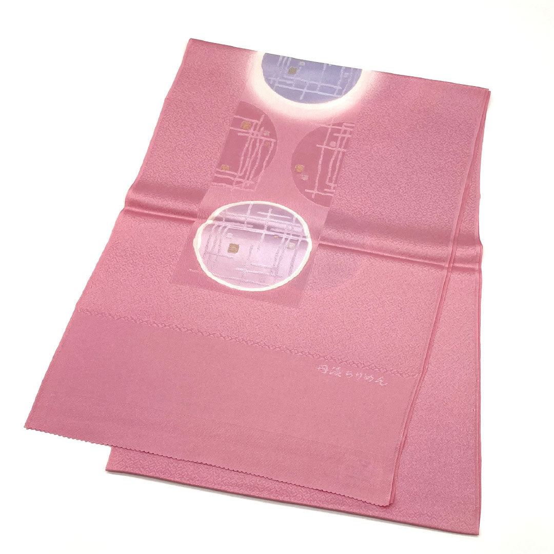 (新古品)帯揚げ 正絹 NEWランク セミフォーマル 撫子色(なでしこいろ) 丹後ちりめん 幾何学模様 長さ約180cm 幅約30.5cm ピンク系 1136001261913