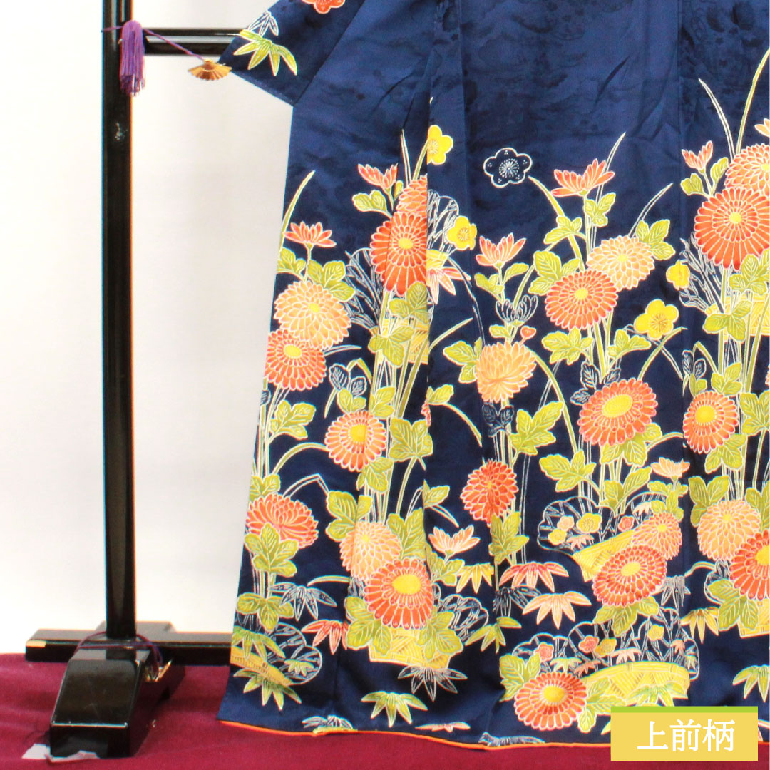Homongi, pure silk, lined, length 168cm, sleeve length 63.5cm, deep bellflower color, Kyoto Yuzen, chrysanthemum, plum, A rank, navy blue, 1112003393518