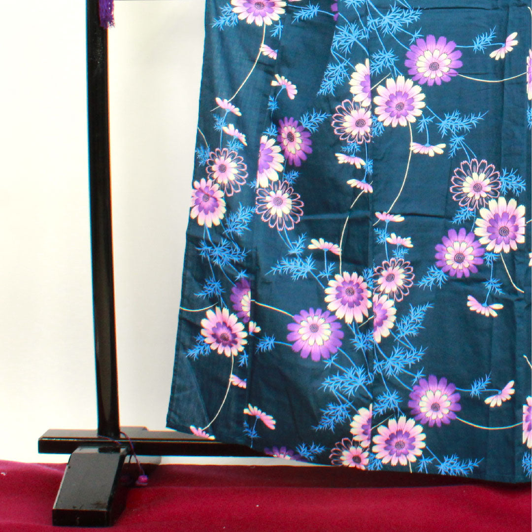 Yukata, deep blue, cosmos, cotton, A rank, single layer, length 163cm, sleeve length 66.5cm, navy blue, 1118000963418
