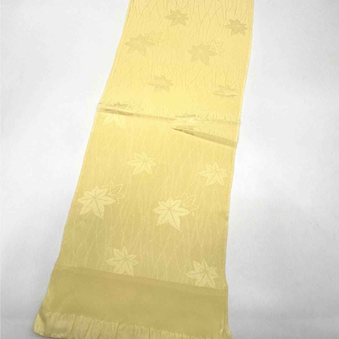 帯揚げ 正絹 Aランク セミフォーマル 淡黄色(たんこうしょく) 紅葉 長さ約164cm 幅約27.5cm 黄系 1136002873923