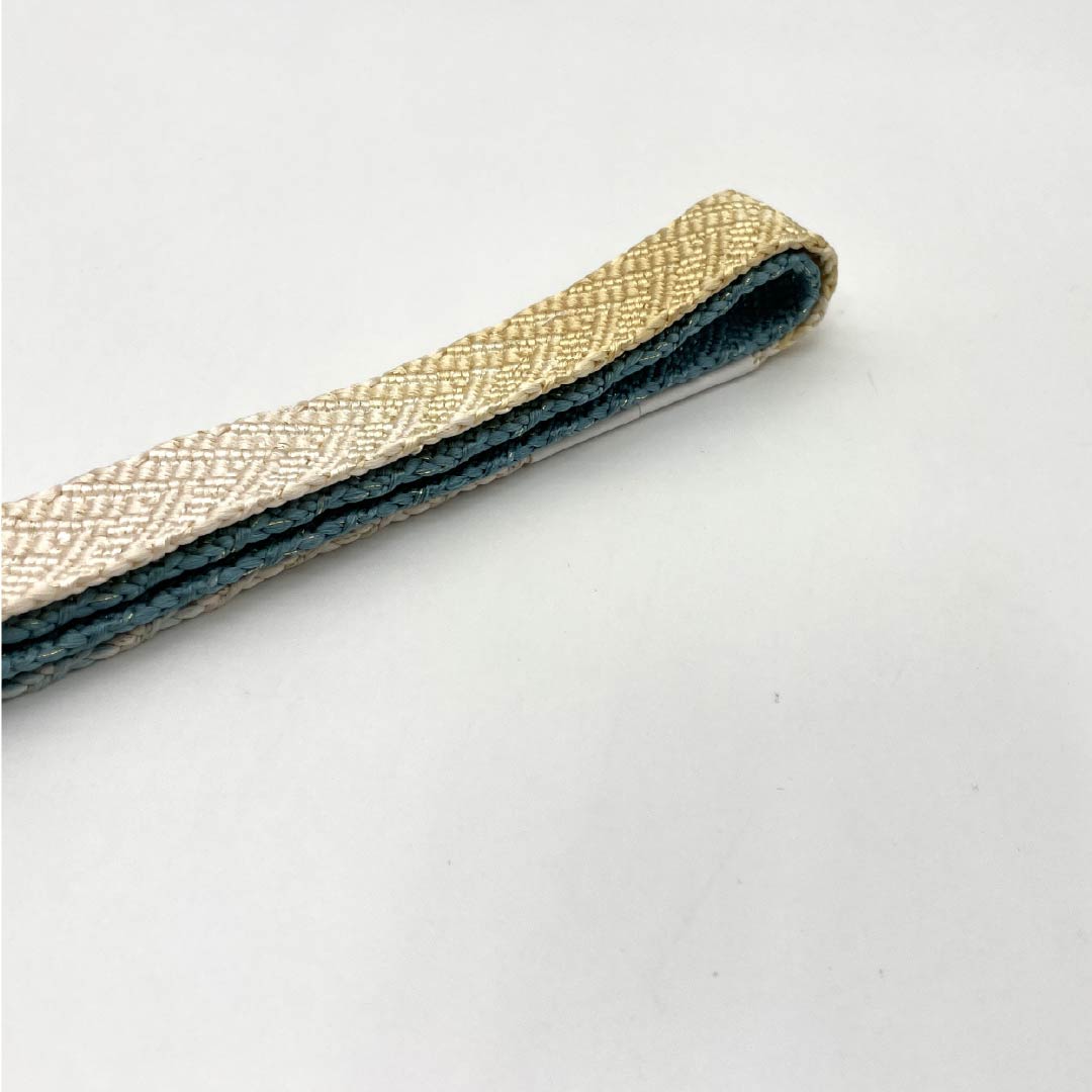 (Like new) Silk Obi-jime (sash band) made with Goshima string, in rusty light blue (sabi asagiiro), hand-knit, approximately 165cm long and 2cm wide, suitable for semi-formal wear, blue tones, product number 1135004911317